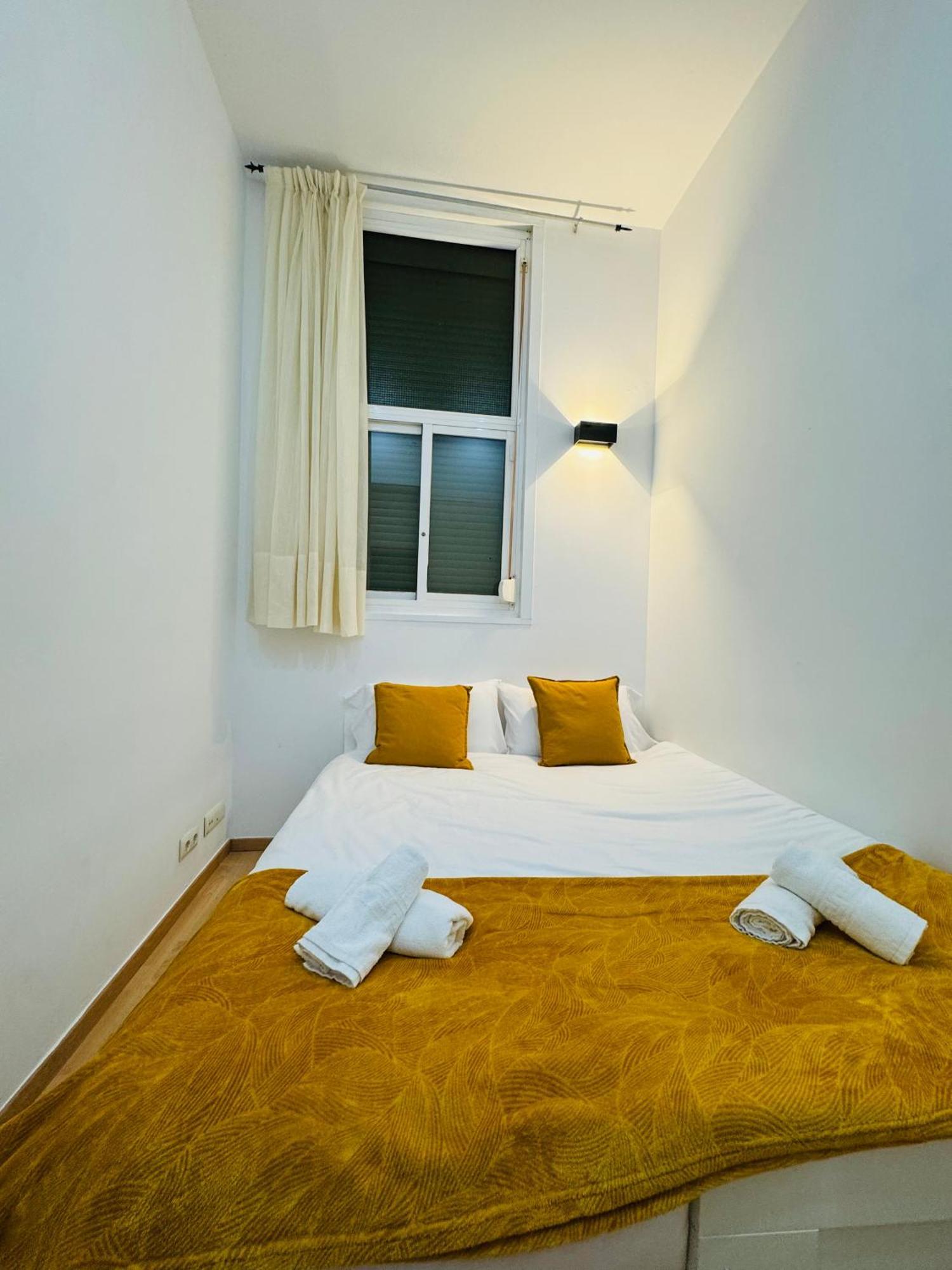 Pamis Apartament Sants, Barcelona Exteriér fotografie
